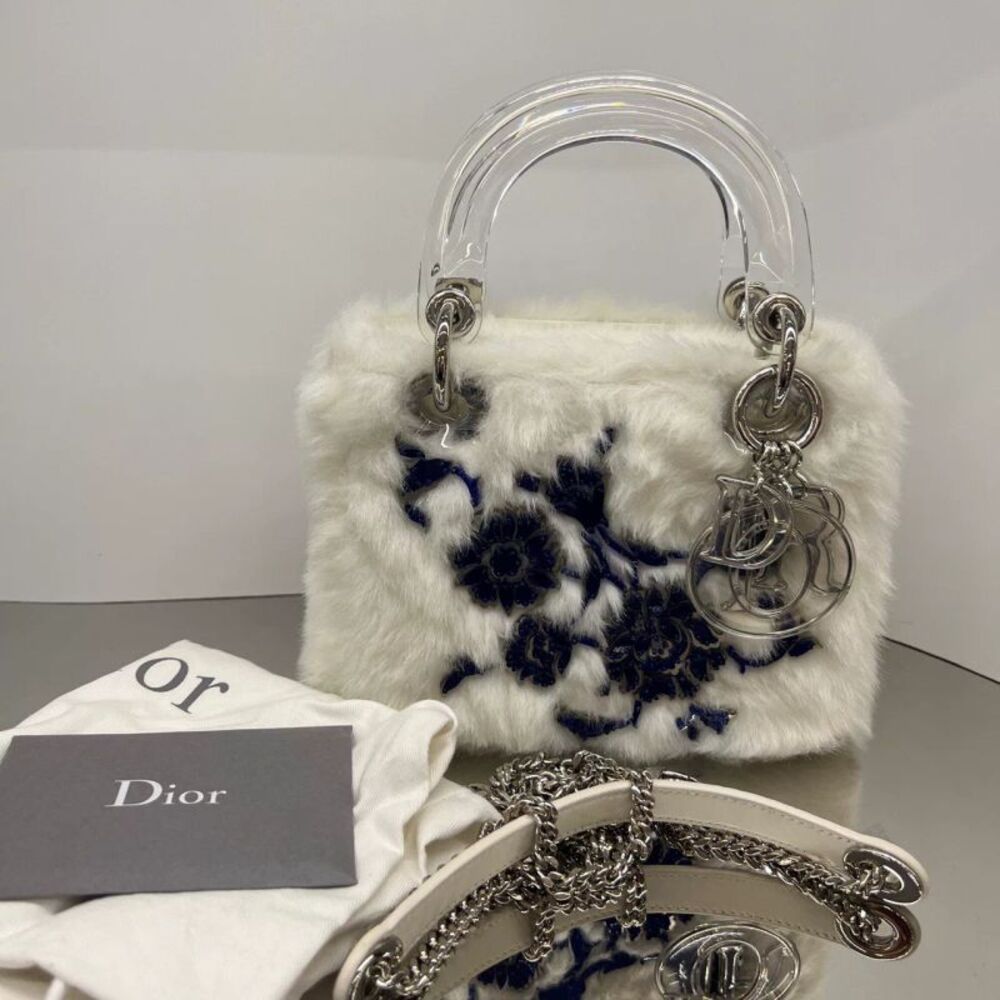 Dior Women Pre-Loved Bag Very Good Condition - Picture 2 of 8